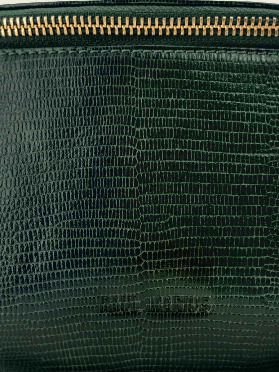 foto-focus-materiale-borsa-banana-in-pelle-verde-labanane-1960-paul-marius-m503-l-dg