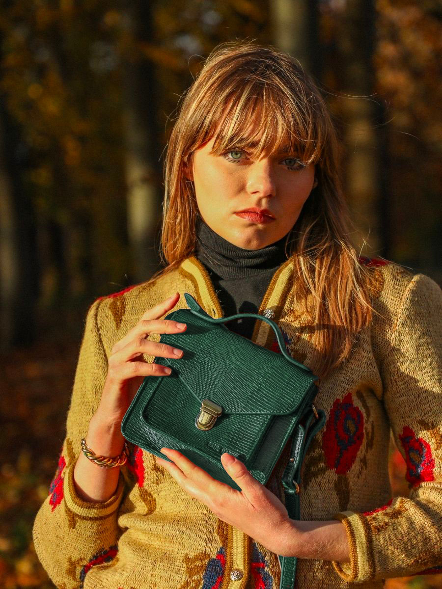foto-vista-frontale-borsa-a-mano-in-pelle-verde-mademoiselle-george-xs-1960-paul-marius-w05xs-l-dg