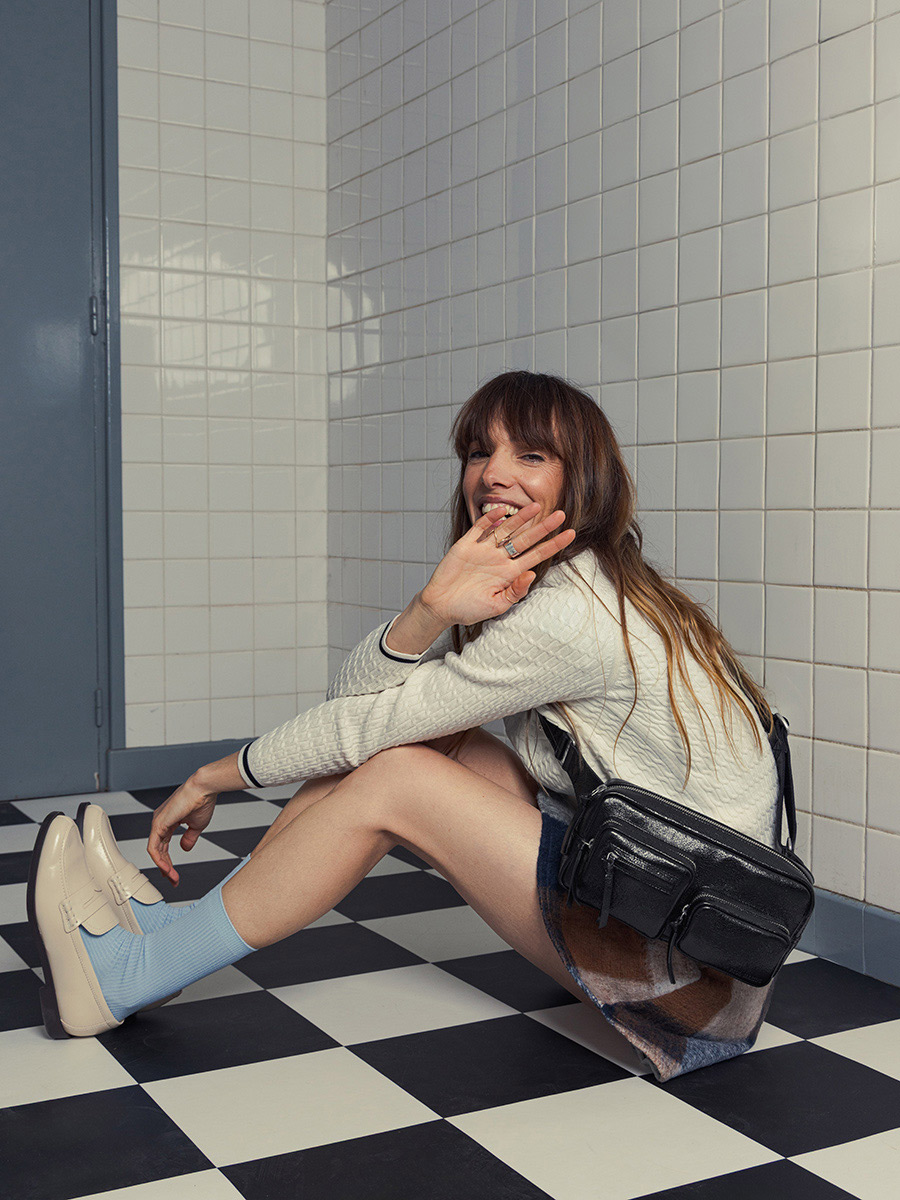 marsupio-in-pelle-nera-scintillante-labanane-90s-eclipse-vista-interna-m86-m-b