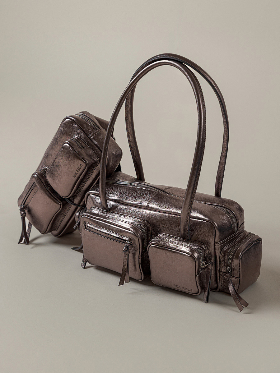 sac-banane-cuir-argente-labanane-90s-acier-vue-zoom-matiere-m86-gm