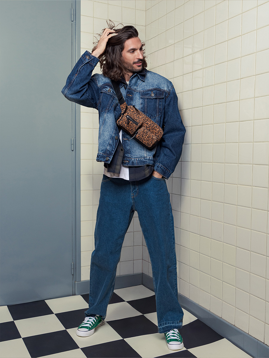 marsupio in pelle leopardato nero LaBanane 90s leopardato vista porta M86 LP B