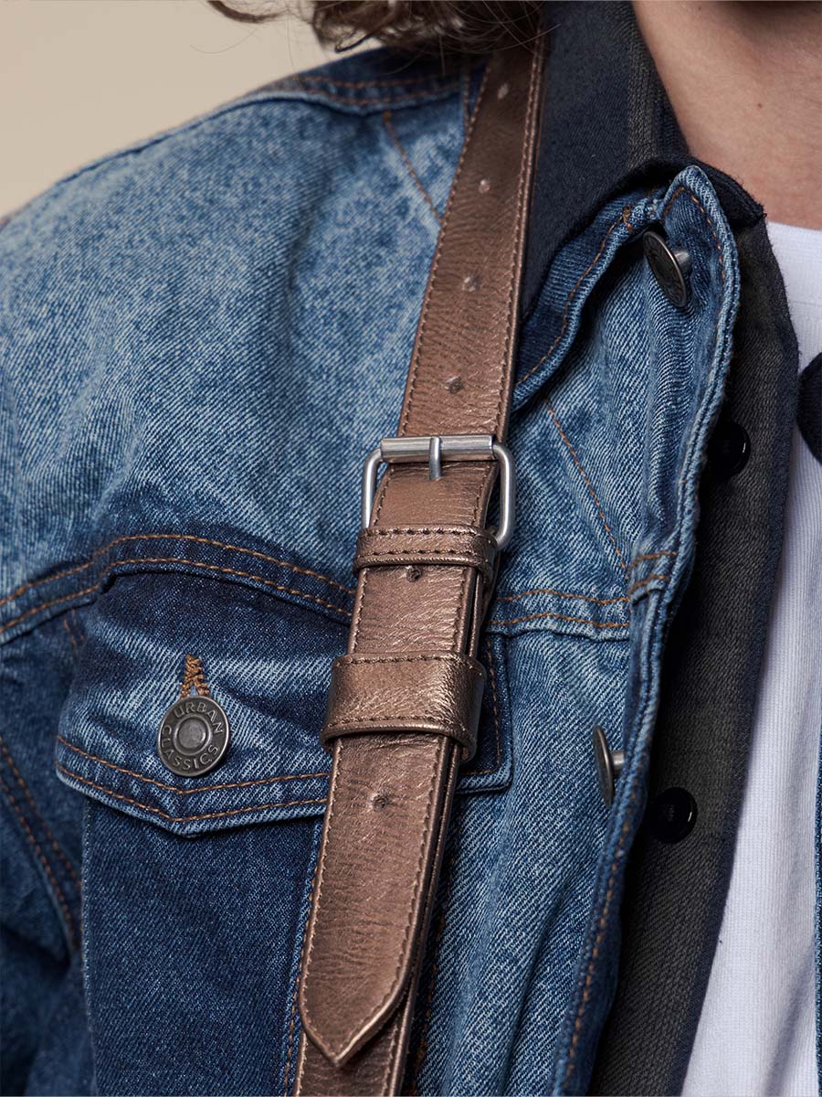 sac-seau-cuir-leseau-90s-cuivre-vue-zoom-matiere-w57-c