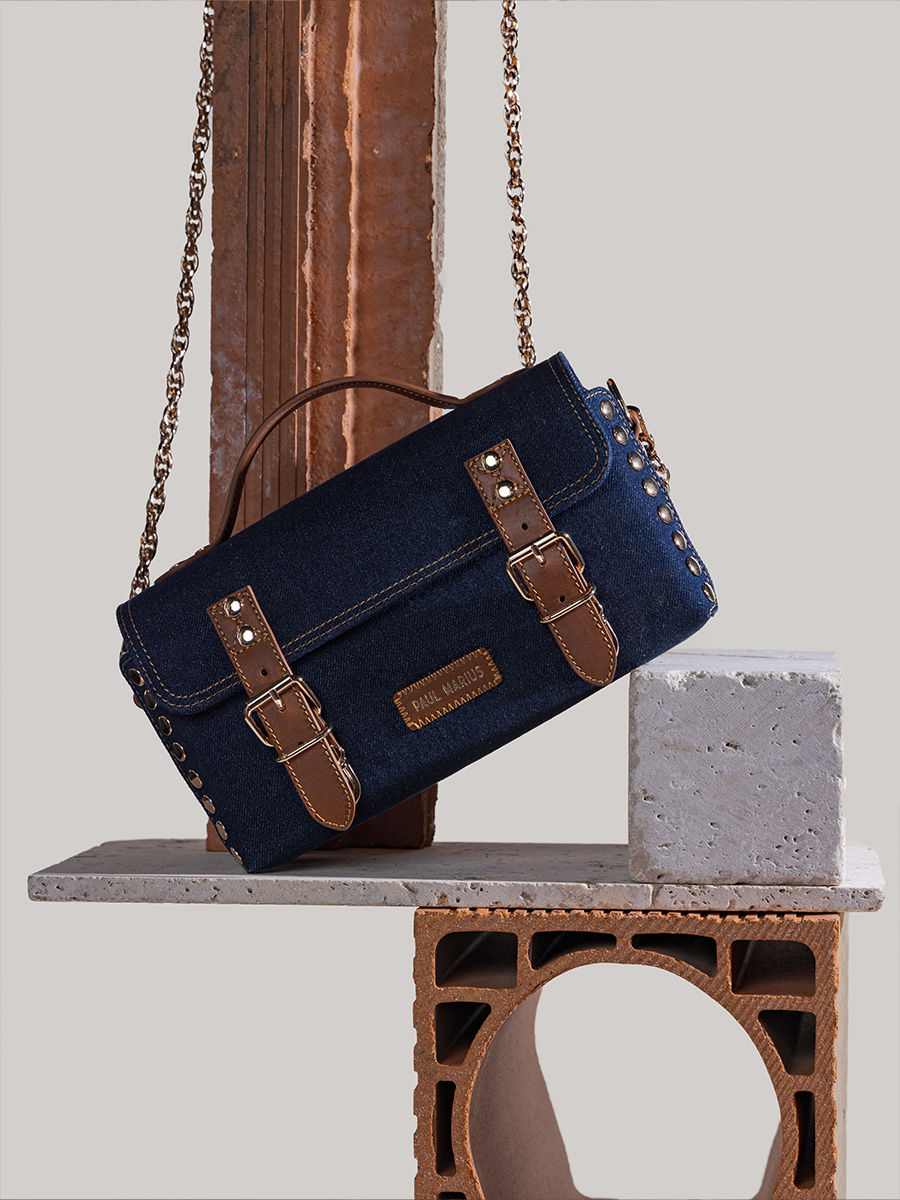 borsa-a-tracolla-in-pelle-jeans-blu-lartisane-n2-denim-grezzo-vista-da-portata-p102-DBLU-DENIM