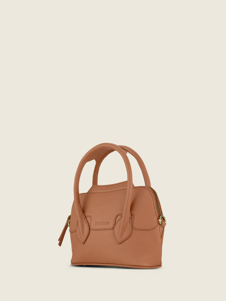 foto-vista-laterale-mini-borsa-a-mano-in-pelle-marrone-gisele-xs-art-deco-caramel-paul-marius-w32xs-ad-ca