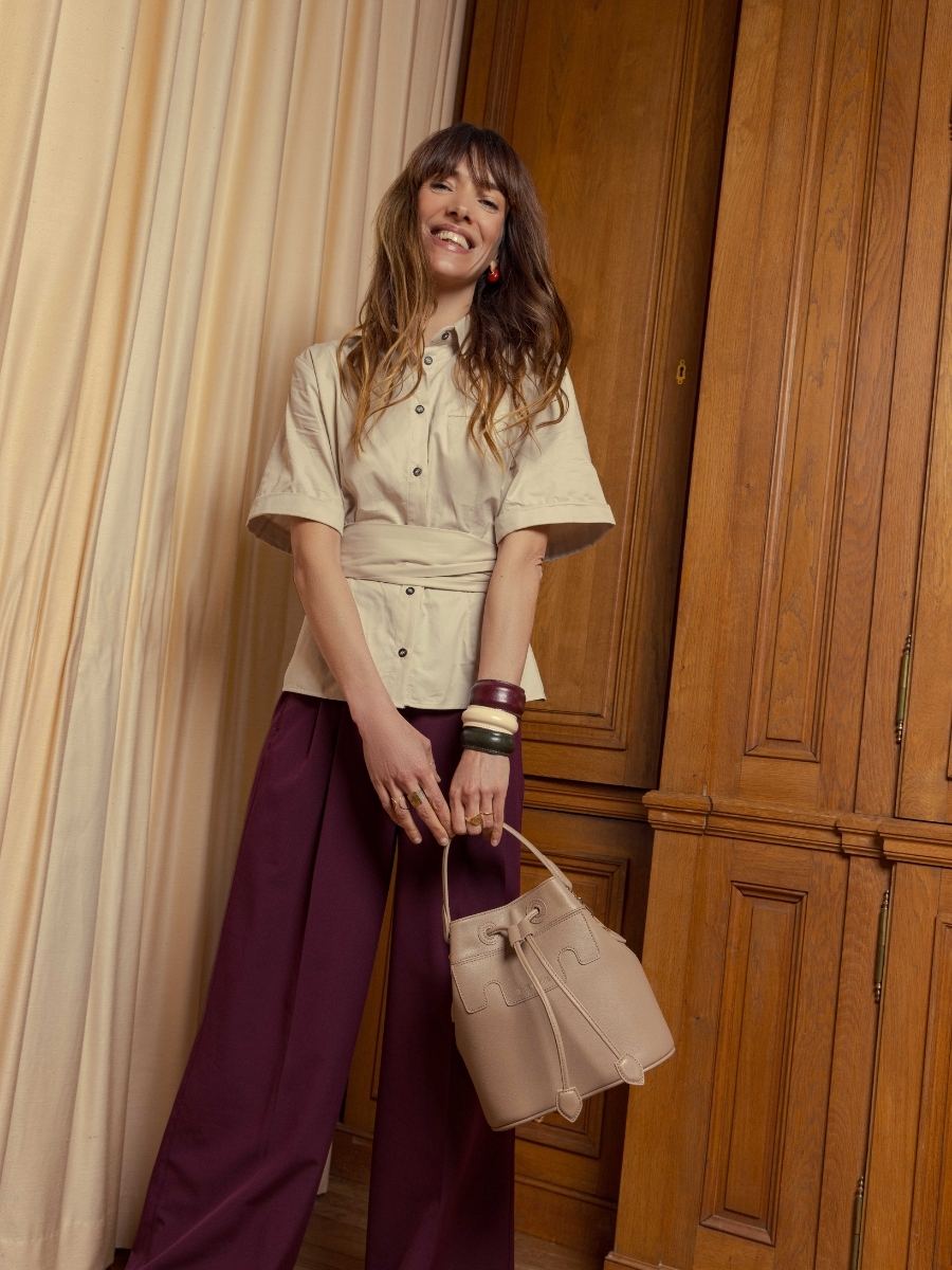 borsa-a-secchiello-in-pelle-marrone-capucine-taupe-vista-laterale-w39-bei