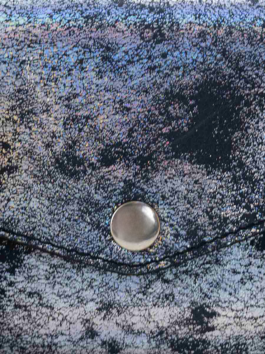 foto-focus-materiale-borsa-a-tramonto-cuir-holographique-lemini-indispensable-galaxie-paul-marius-w08s-gal