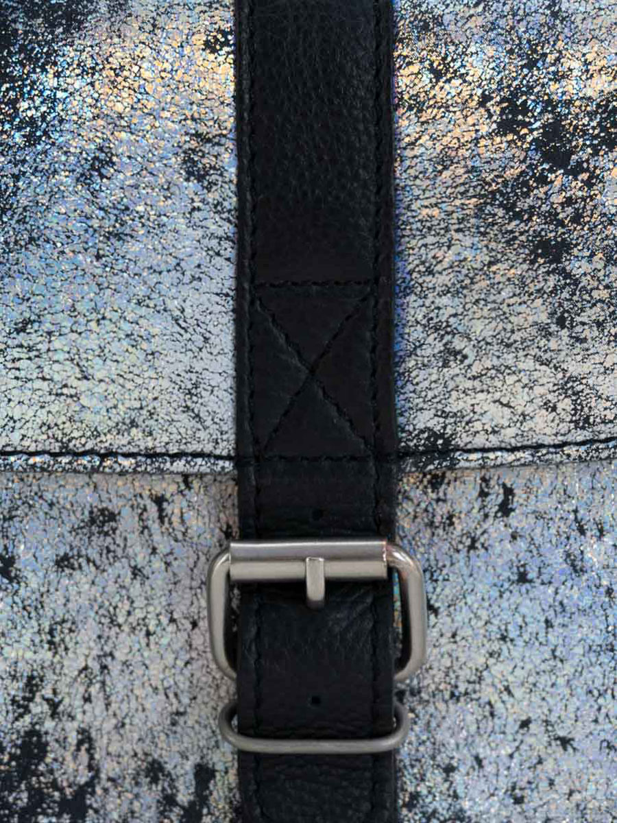 foto-focus-materiale-borsa-a-tracolma-in-pelle-olografica-lessentiel-galaxie-paul-marius-m21-gal