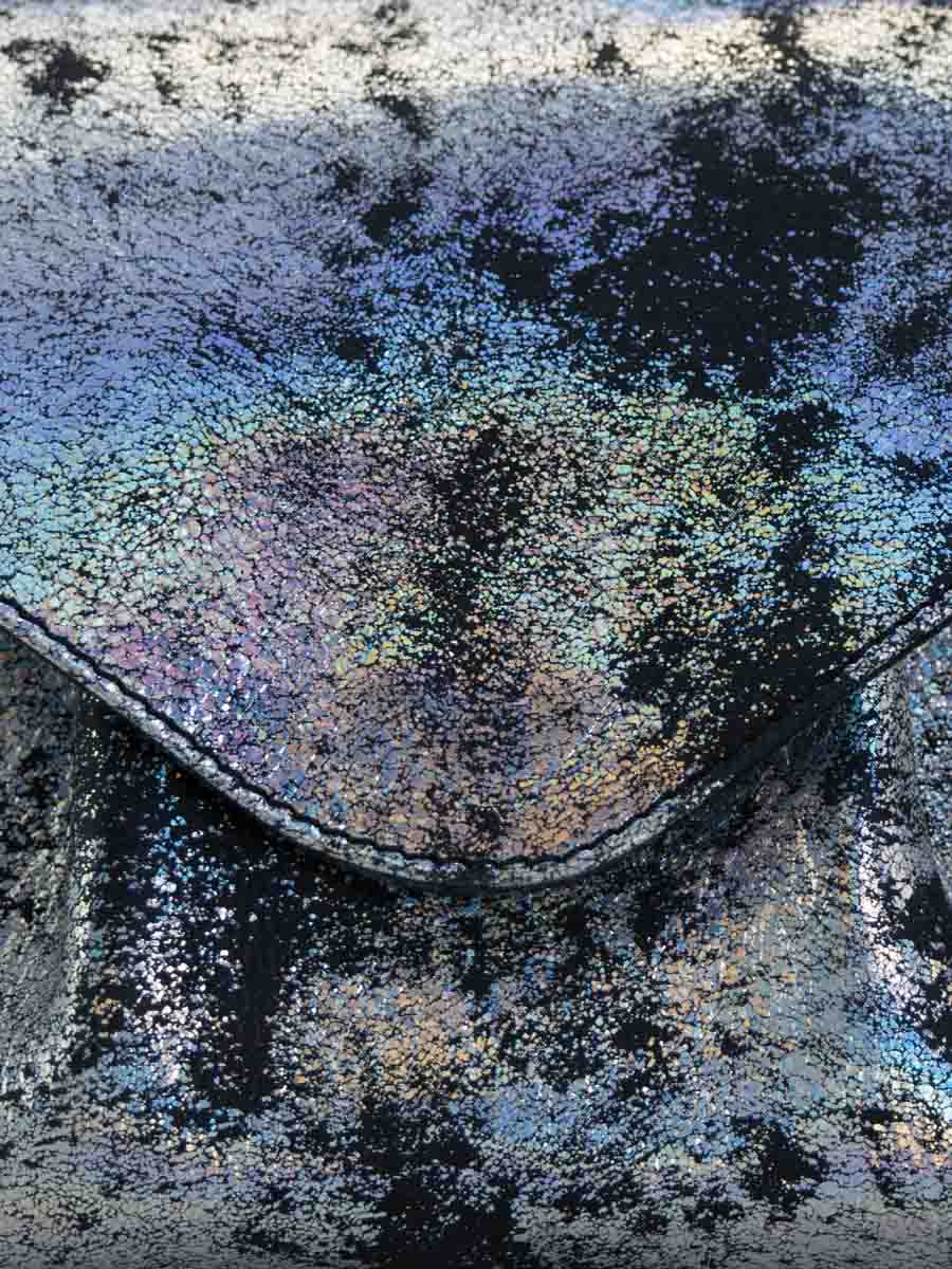 foto-focus-materiale-borsa-a-tracolma-in-pelle-olografica-suzon-m-galaxie-paul-marius-w25m-gal