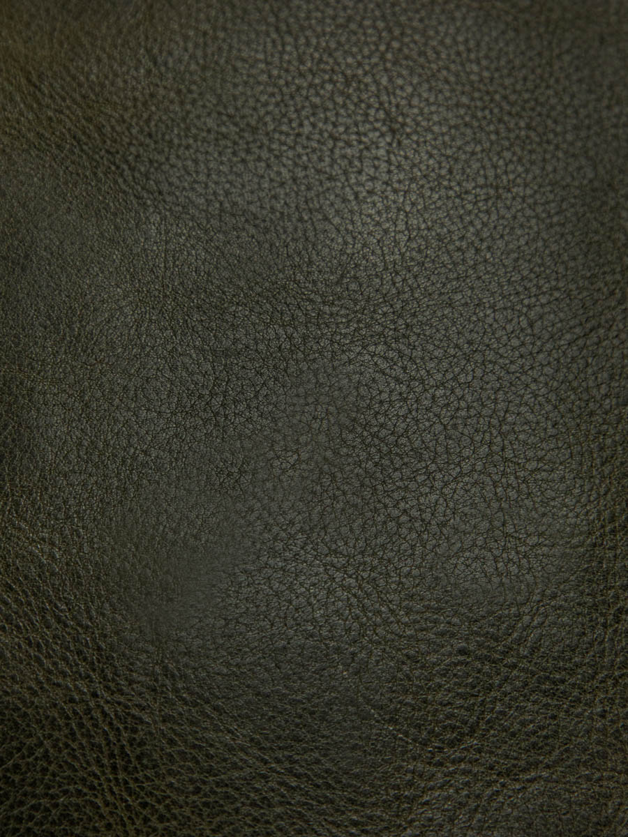 foto-vista-zoom-materiale-portadocumenti-in-pelle-unisex-verde-henri-verde-inglese-paul-marius-b10-gr