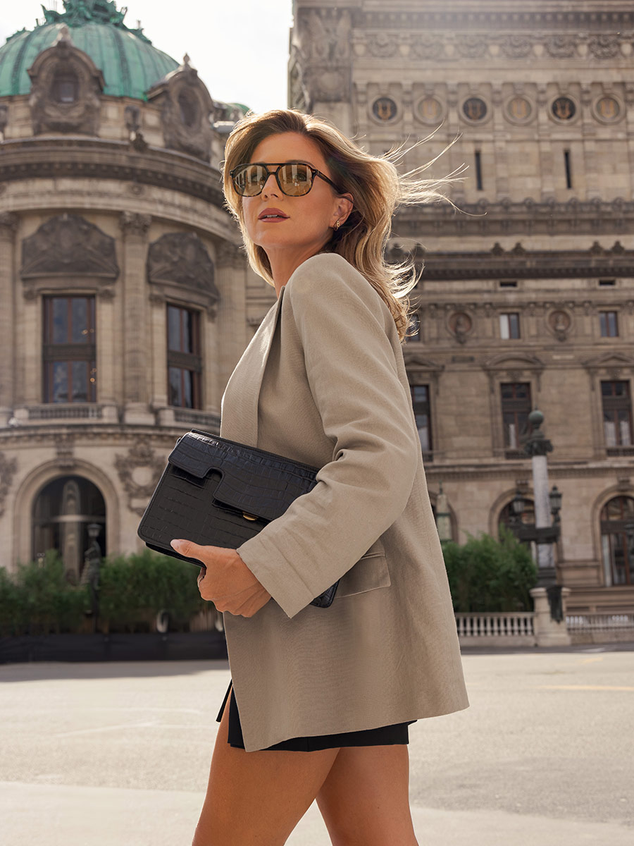 foto-vista-zoom-materiale-borsa-baguette-in-pelle-nera-gabrielle-heritage-nero-corvino-paul-marius-w42-cr-b