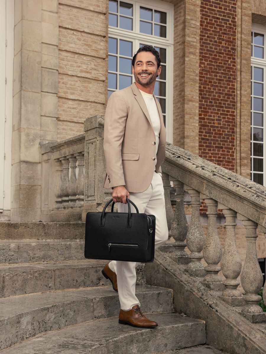 foto-vista-portadocumenti-in-pelle-unisex-nero-jean-nero-paul-marius-b09-b