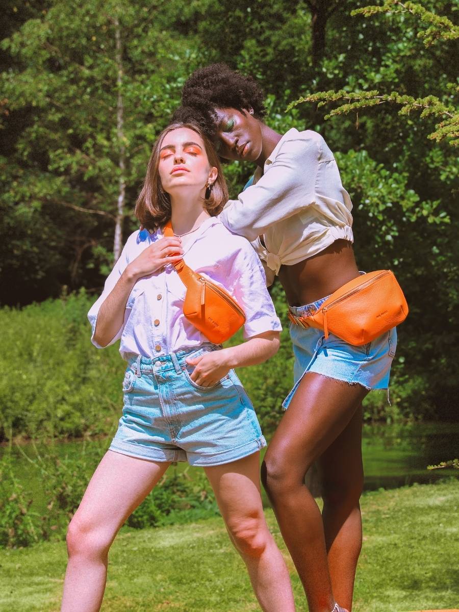 foto-portafoglio-mini-borsa-banana-in-pelle-arancione-labanane-xs-sorbet-mango-paul-marius-m503xs-sb-o