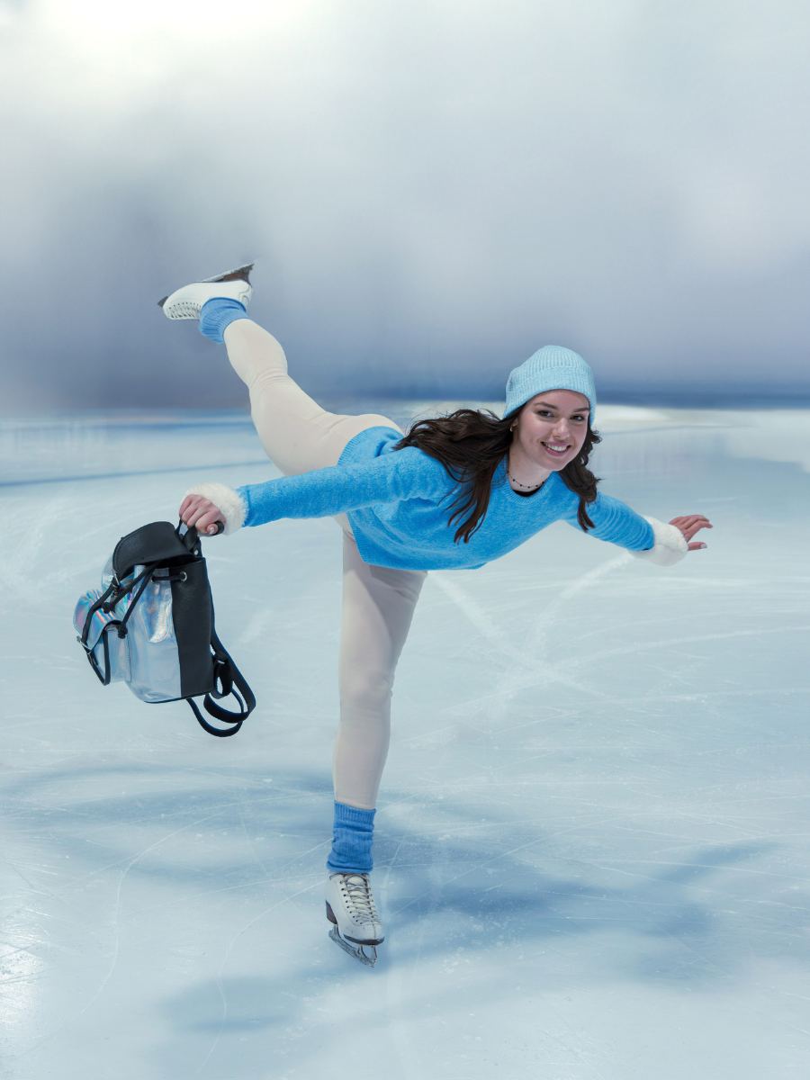 sac-a-dos-lebaroudeur-givre-holographique-noir-vue-zoom-matiere-m40-giv