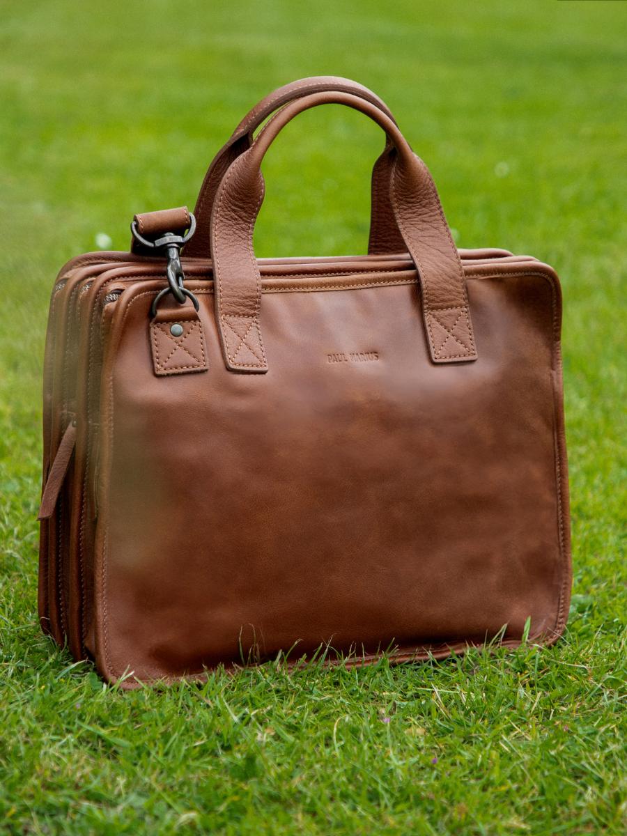 foto-vista-frontale-portadocumenti-in-pelle-unisex-marrone-leconquerant-tabacco-paul-marius-b01-mk