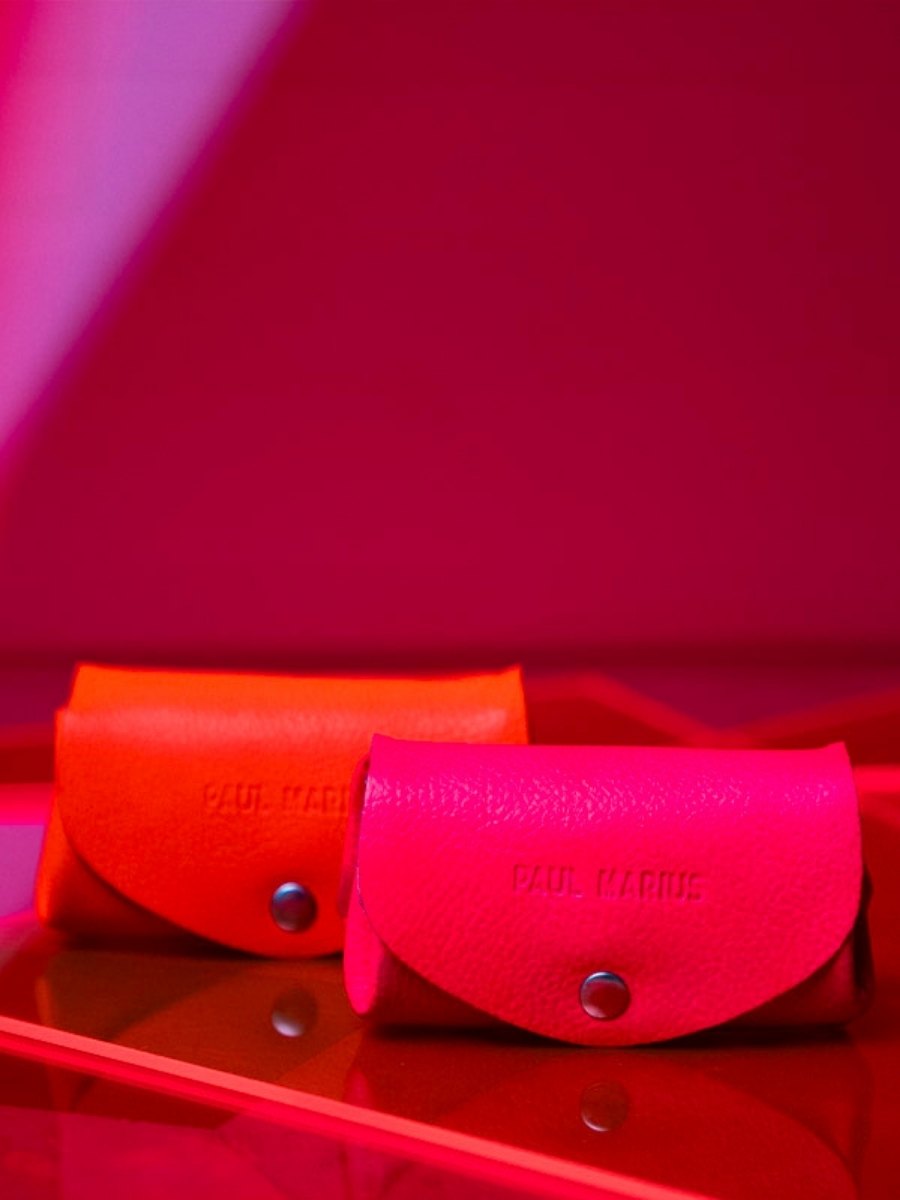 foto-vista-portafoglio-in-pelle-arancione-legustave-neon-paul-marius-clp-ne-o