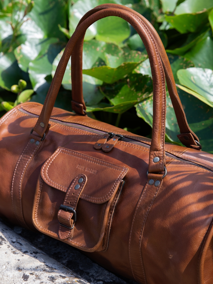 foto-vista-portata-borsa-da-viaggio-in-pelle-marrone-levoyageur-l-tabacco-paul-marius-m08s50