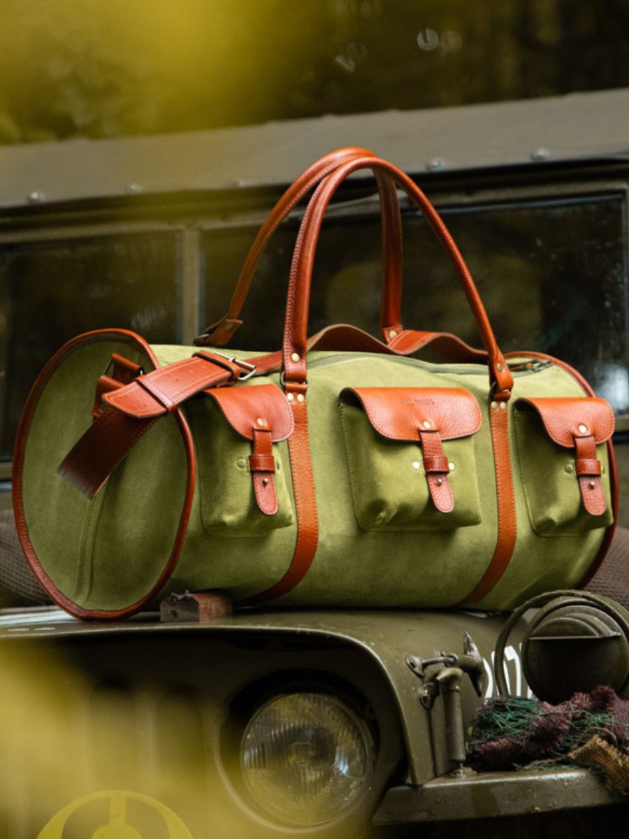 foto-vista-frontale-borsa-da-viaggio-in-pelle-marrone-kaki-levoyageur-xl-nomade-paul-marius-m108s60-oco-gr