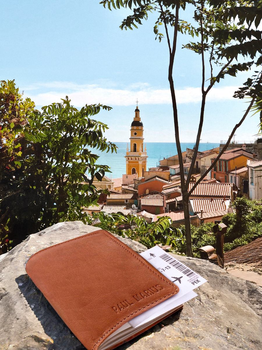 foto-interno-custodia-per-passaporto-marrone-letui-per-passaporto-naturale-paul-marius-m64-l