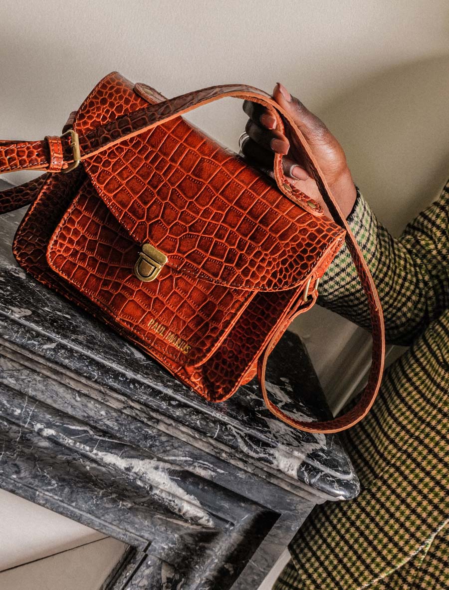 foto-materiale-borsa-a-tramonto-in-pelle-donna-marrone-mademoiselle-george-alligator-cocktail-ambra-paul-marius-w05-a-l