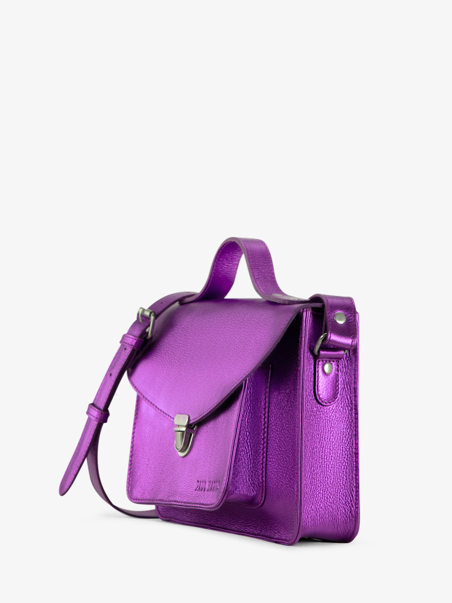 foto-vista-laterale-borsa-a-tramoggia-in-pelle-viola-metallizzata-mademoiselle-george-bonbon-paul-marius-w05-m-p