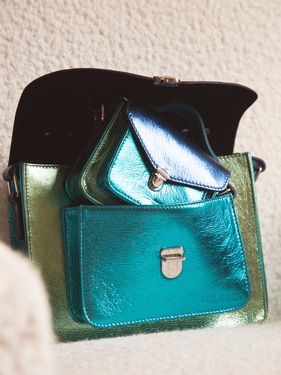 mini-sac-main-mademoiselle-george-mini-me-bleu-vue-portee-w05xxs-min-blu