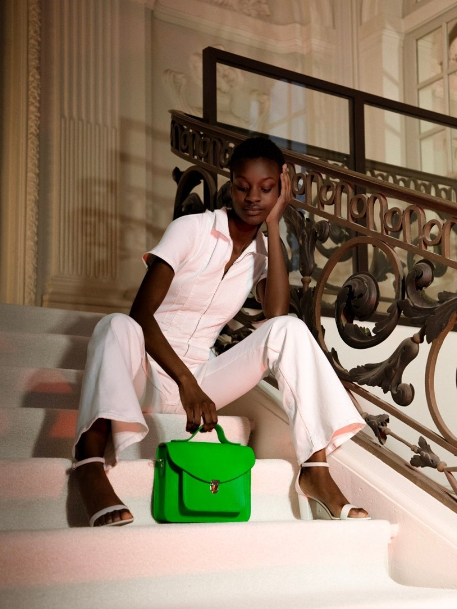 foto-vista-frontale-borsa-a-mano-in-pelle-verde-mademoiselle-george-neon-paul-marius-w05-ne-gr