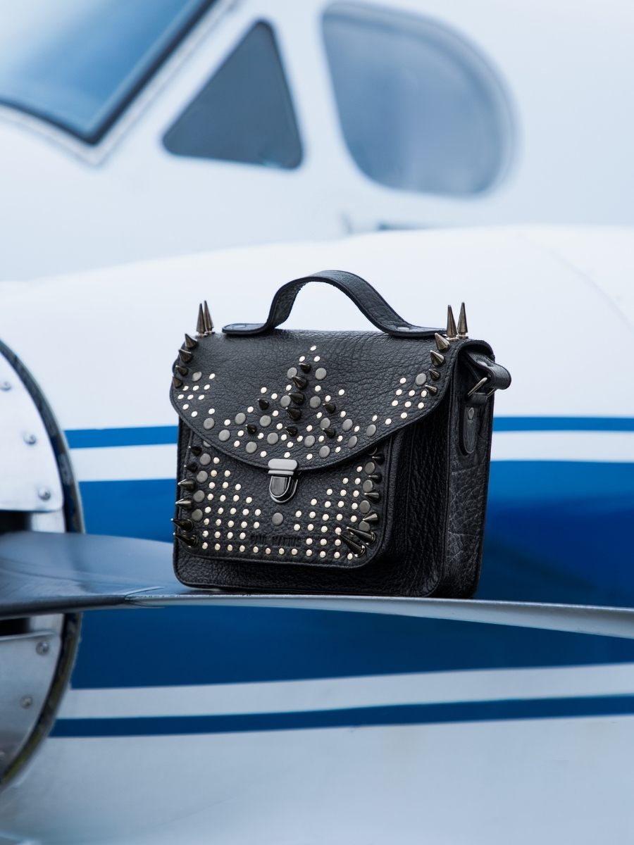 foto-vista-mini-borsa-a-tramonto-in-pelle-nera-mademoiselle-george-xs-edizione-nera-opus-paul-marius-w05-bed-op4-b