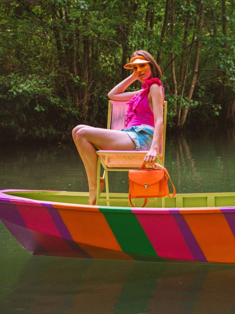 foto-focus-materiale-borsa-tracolma-in-pelle-arancione-mademoiselle-george-sorbet-mango-paul-marius-w05-sb-o