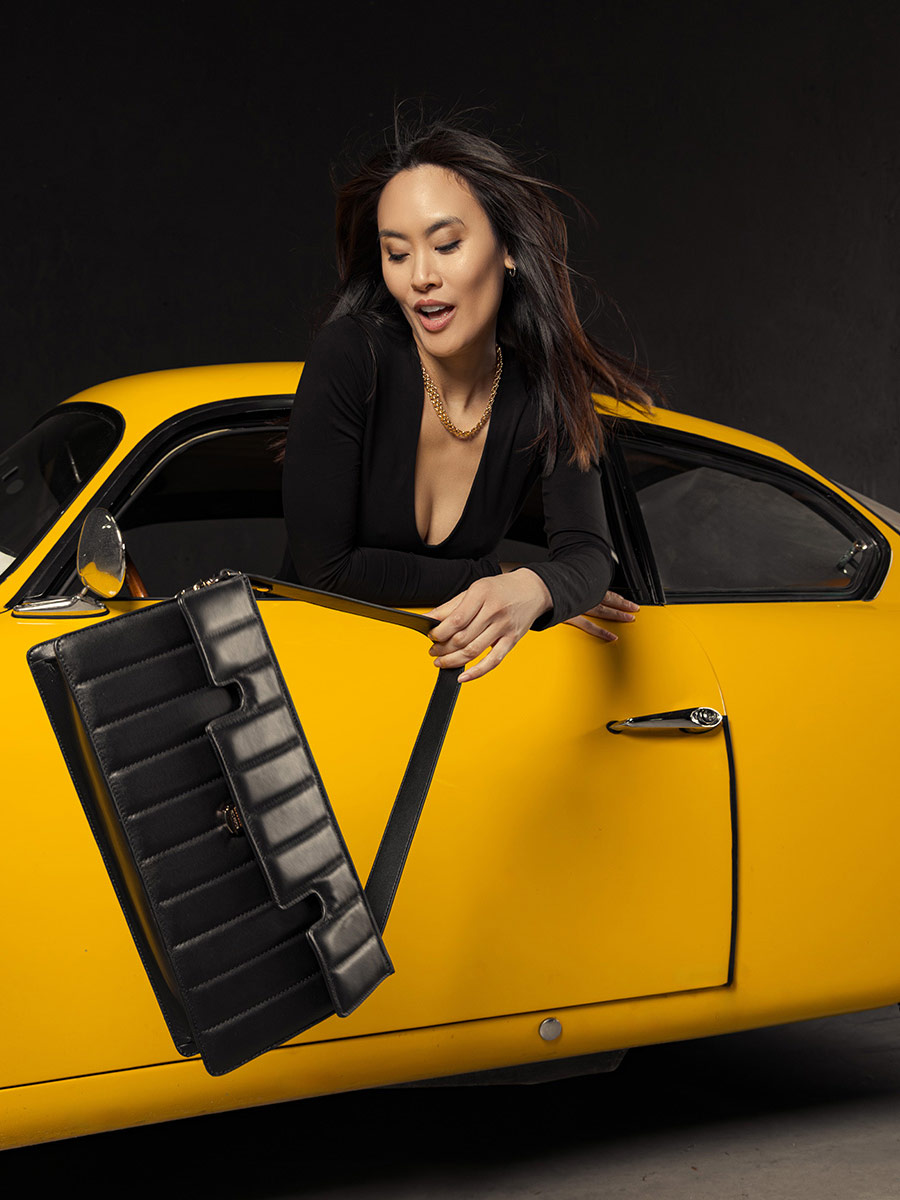 sac-baguette-matelasse-cuir-gabrielle-ultra-long-sellerie-noir-vue-portee-paul-marius-w42l-mat-s-b