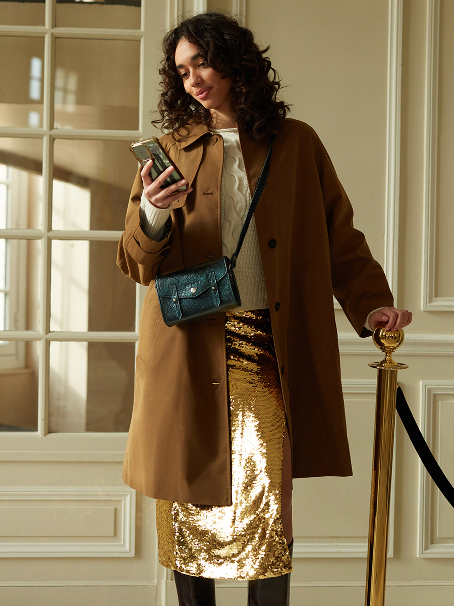 borsa-a-tracolla-in-pelle-verde-scintillante-LeMini Indispensable-minuit-vista-da-lontano-w08s-m-gr