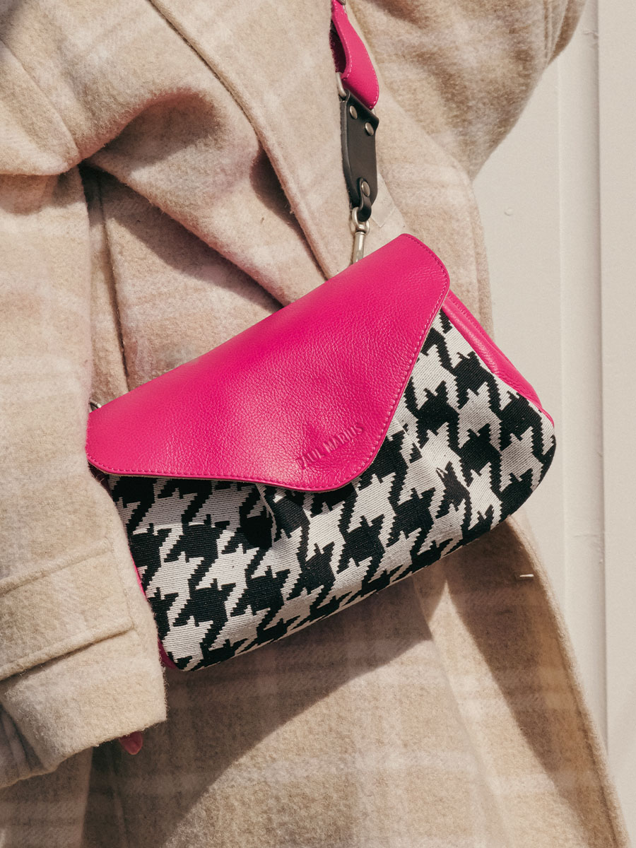 foto-portafoglio-borsa-a-tramoggia-in-pelle-rosa-suzon-m-allure-fuchsia-paul-marius-w25m-hs2-pi