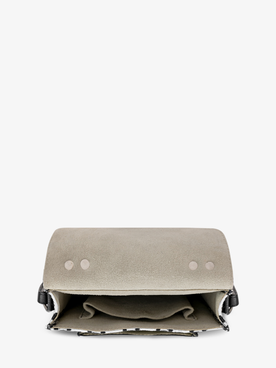 foto-vista-interna-mini-borsa-a-tramonto-in-pelle-nera-mademoiselle-george-xs-allure-nera-paul-marius-w05xs-hs2-b