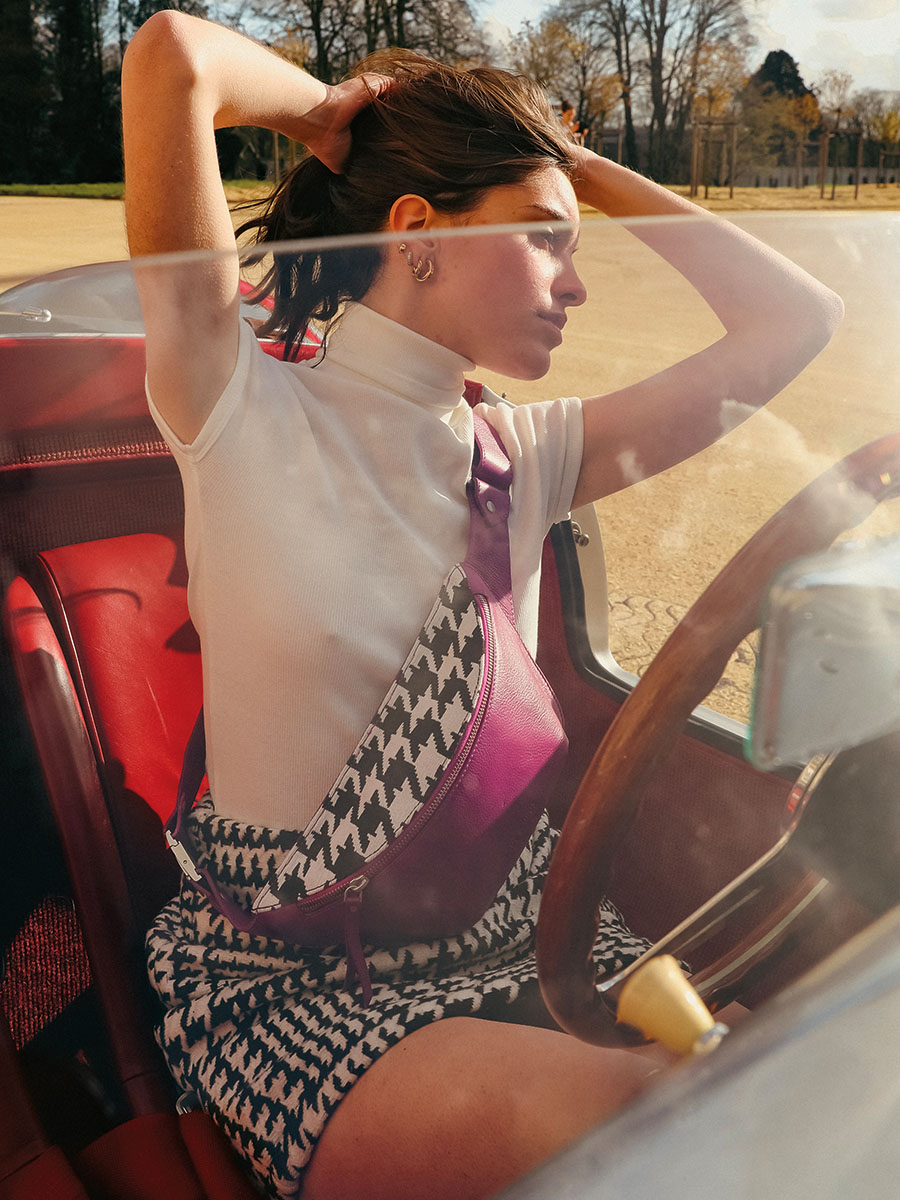 foto-vista-laterale-marsupio-in-pelle-viola-labanane-allure-zinzolin-paul-marius-m503-hs2-zi