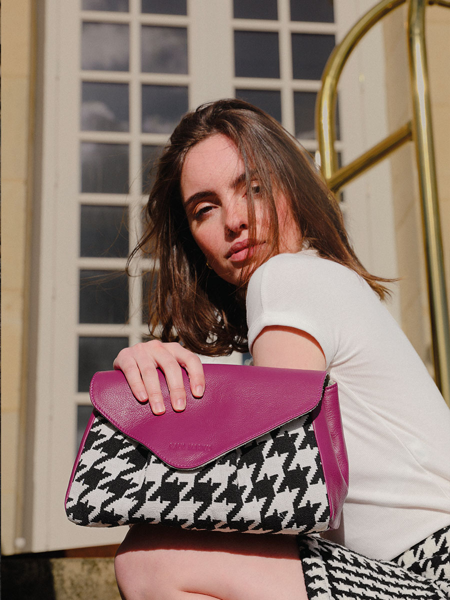 foto-vista-frontale-borsa-a-tramonto-in-pelle-viola-suzon-m-allure-zinzolin-paul-marius-w25m-hs2-zi