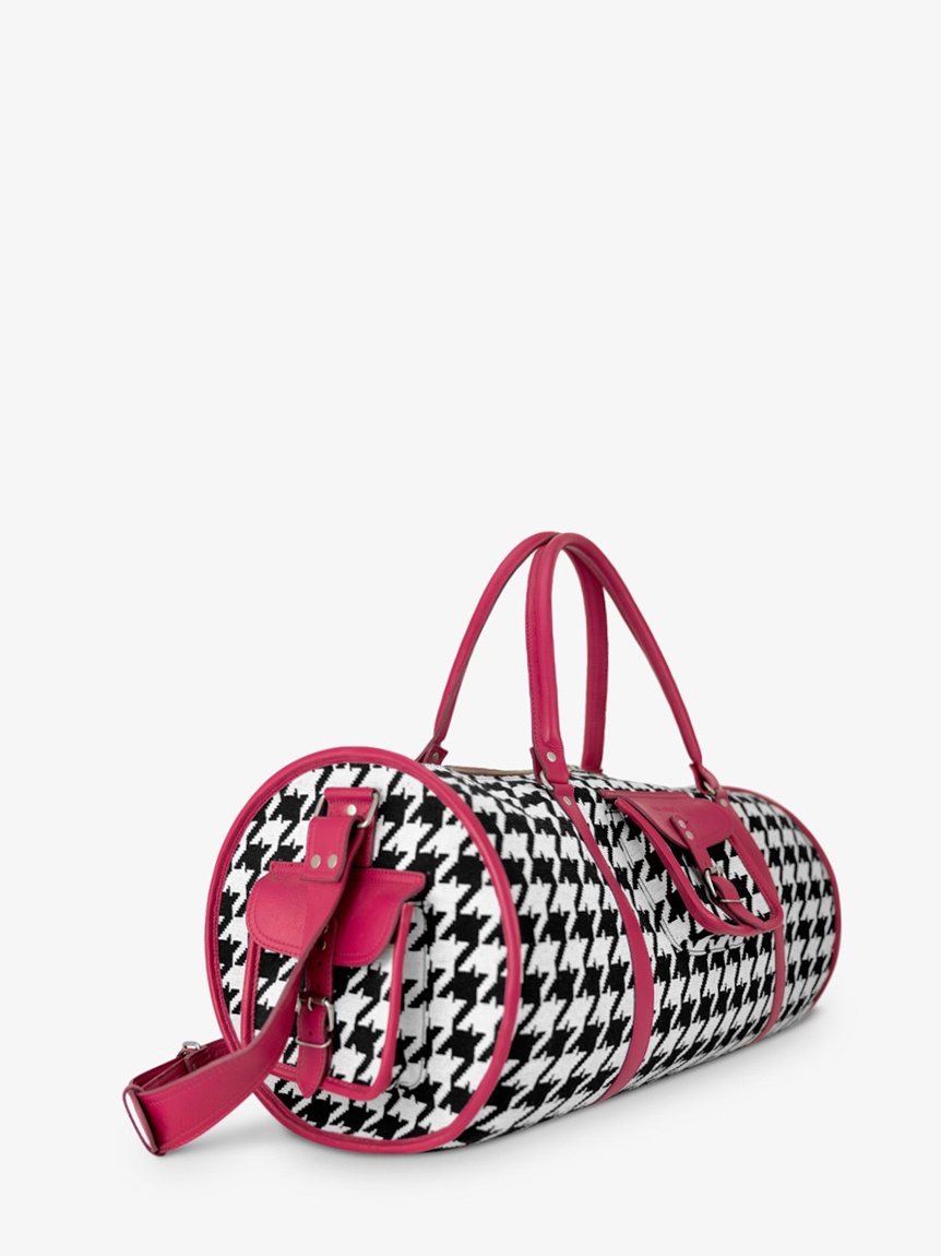 foto-vista-lato-borsa-da-viaggio-in-pelle-rosa-levoyageur-xl-allure-fuchsia-paul-marius-m08s60-hs2-pi