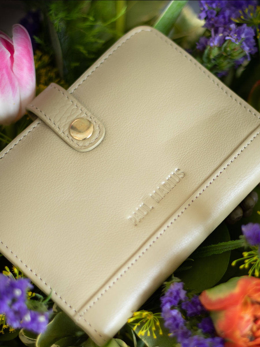 foto-interno-portafoglio-in-pelle-verde-jeanne-art-deco-amande-paul-marius-m34-ad-al