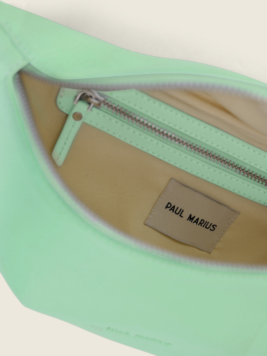 foto-interno-borsa-banana-in-pelle-verde-labanane-pastel-menta-paul-marius-m503-pt-gr