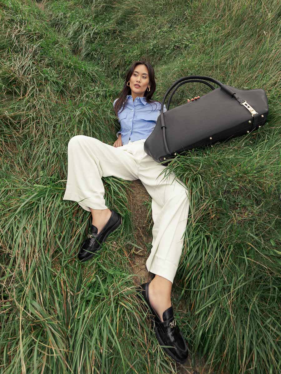 sac-voyage-romeo-ultra-long-noir-Charbon-vue-portee-w48l-bm-b