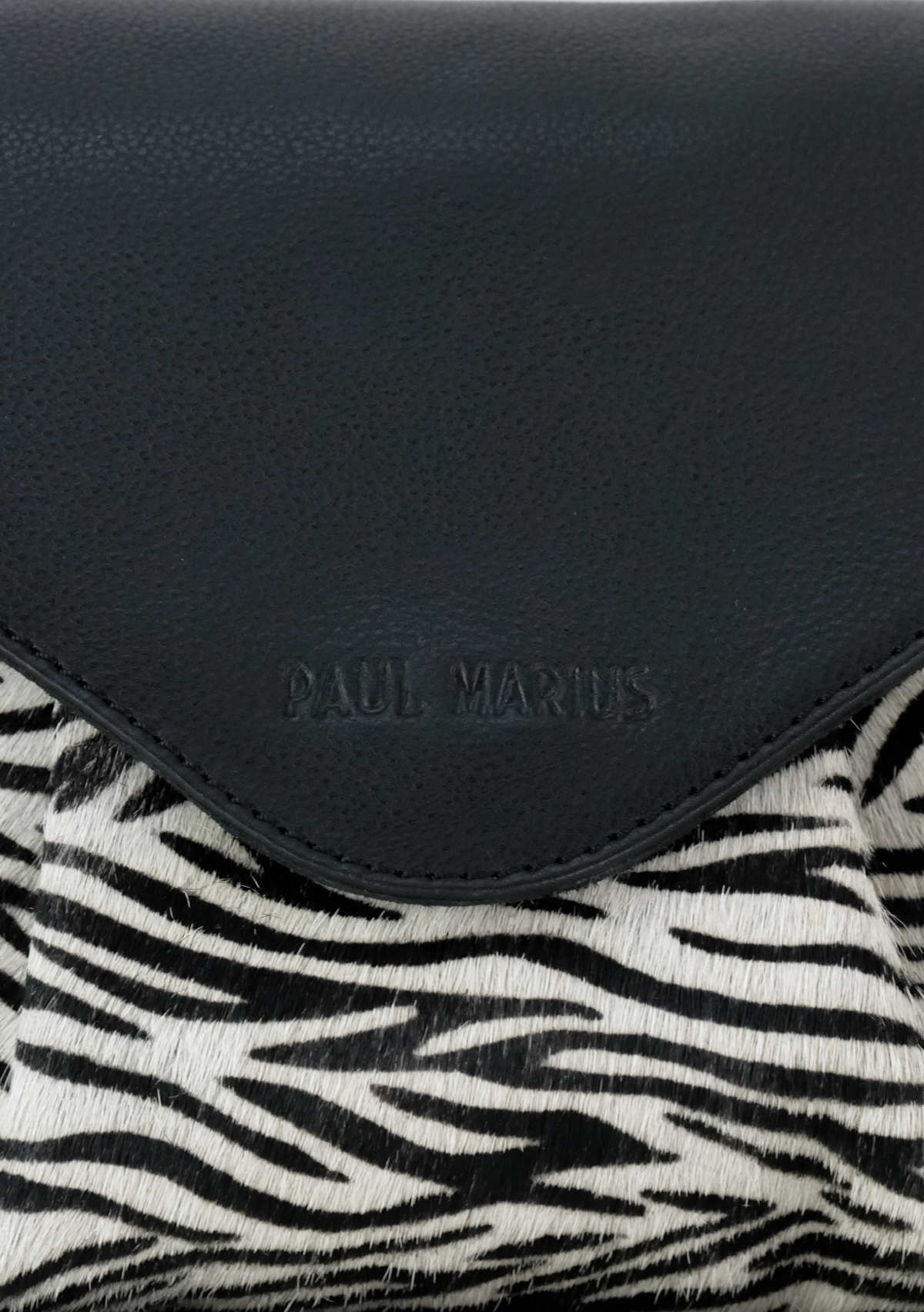 foto-materiale-borsa-a-tracolma-in-pelle-donna-suzon-m-zebre-paul-marius-