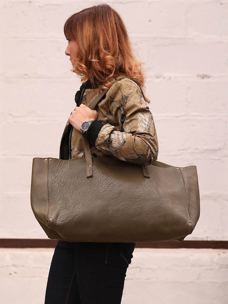 foto-portafoglio-borsa-in-pelle-donna-kaki-leffronte-m-kaki-paul-marius-w12-k