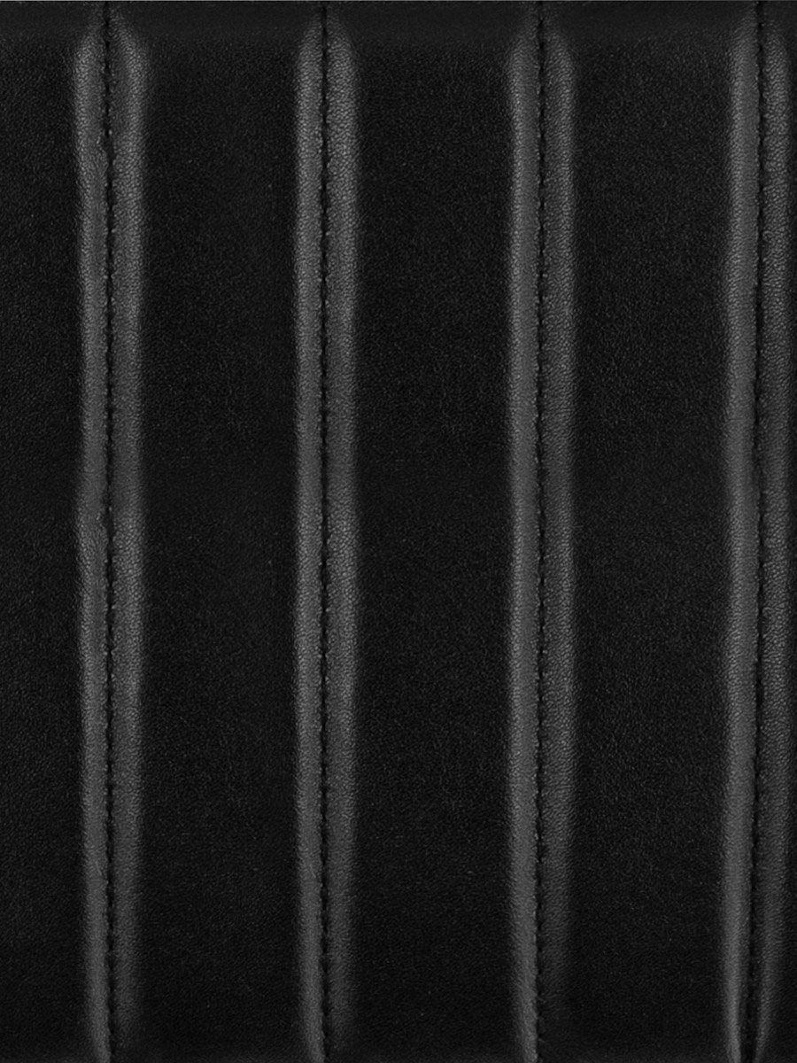 sac-baguette-matelasse-cuir-gabrielle-sellerie-noir-vue-zoom-matiere-w42-mat-s-b