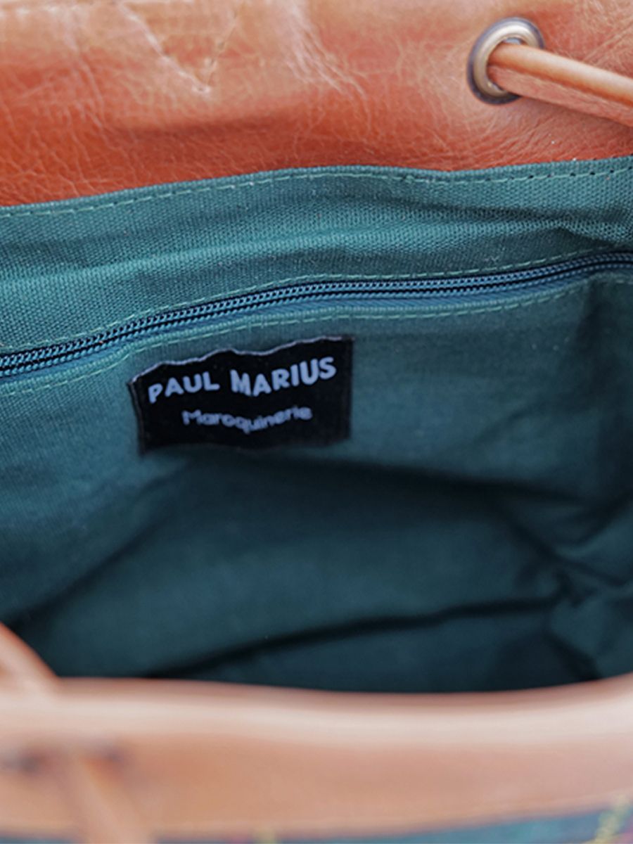 foto-interno-zaino-in-pelle-donna-lebaroudeur-celtik-paul-marius-m40-sco-gr-ol