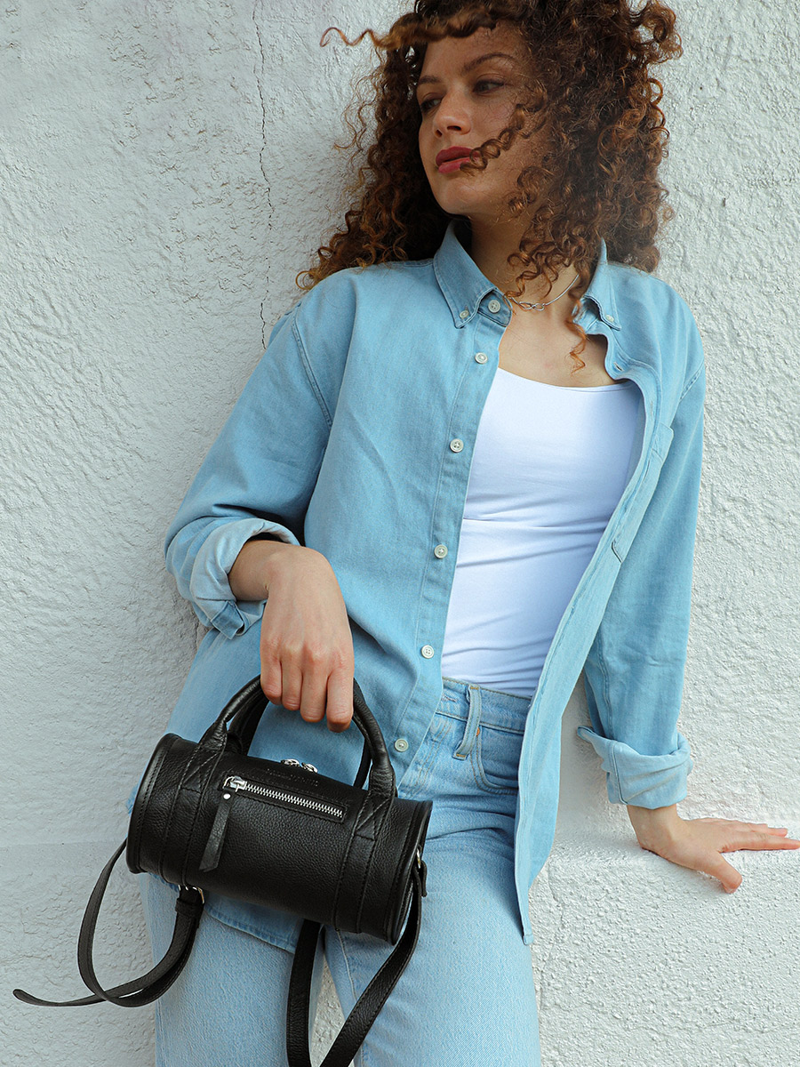 foto-portafoglio-borsa-mano-in-pelle-nera-donna-charlie-paul-marius-w30-b