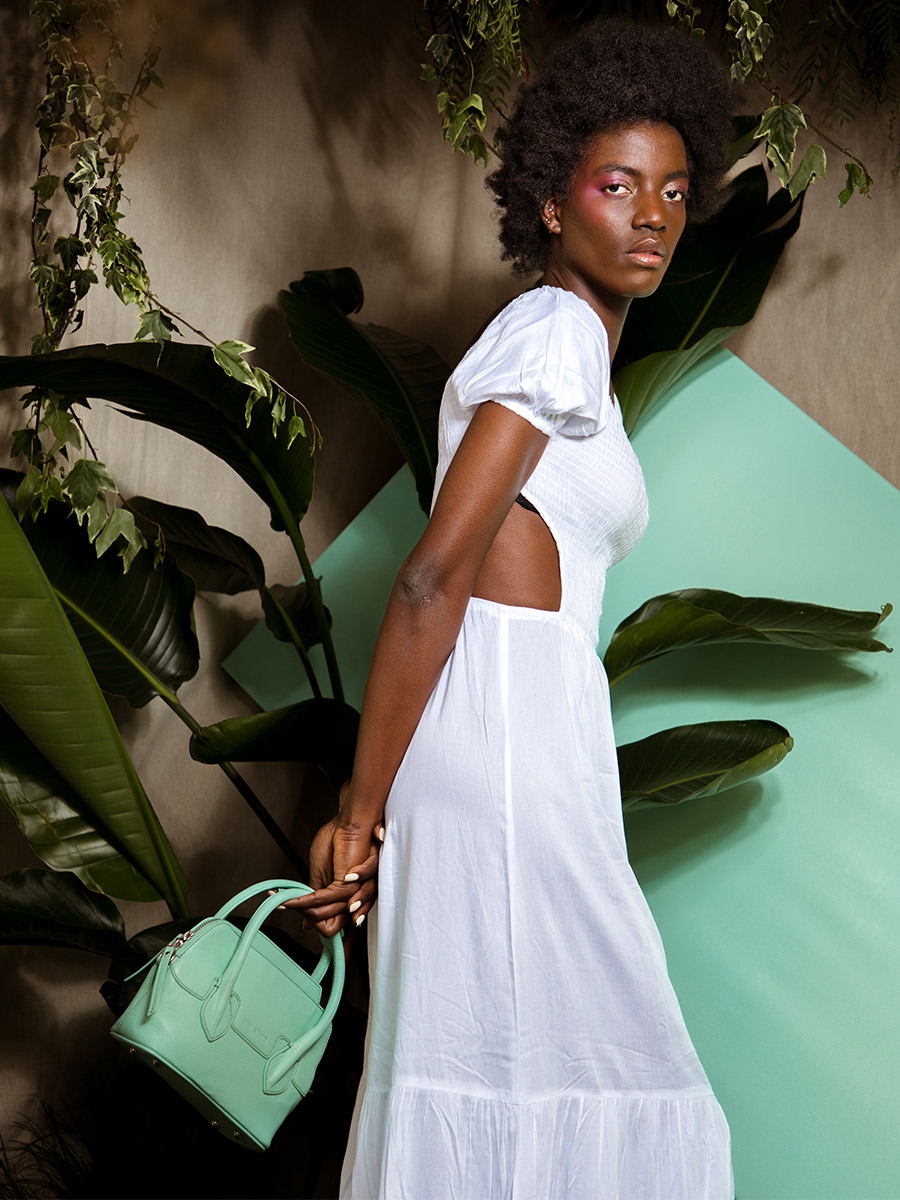 foto-materiale-mini-borsa-a-mano-in-pelle-verde-gisele-xs-pastel-menta-paul-marius-w32xs-pt-gr