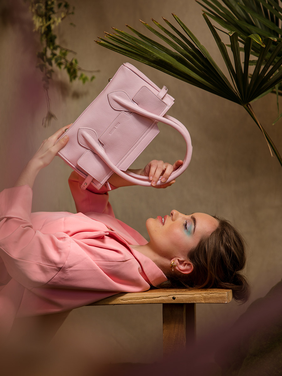 foto-materiale-borsa-mano-in-pelle-rosa-madeleine-s-pastel-poudre-paul-marius-w31s-pt-pi