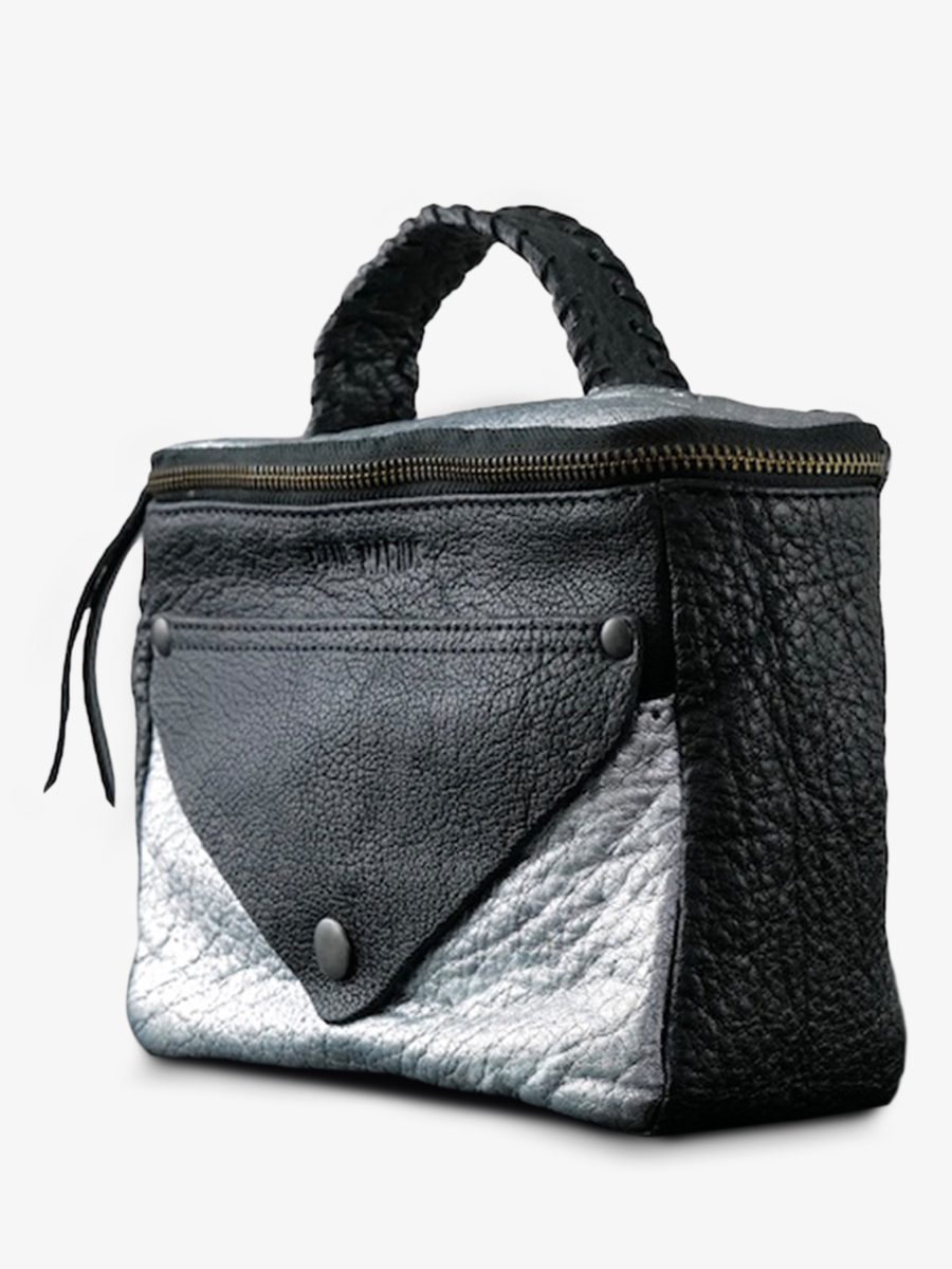 foto-vista-laterale-borsa-a-tramonto-in-pelle-donna-argento-nero-legavroche-riedizione-argento-nero-paul-marius-w26-s-b