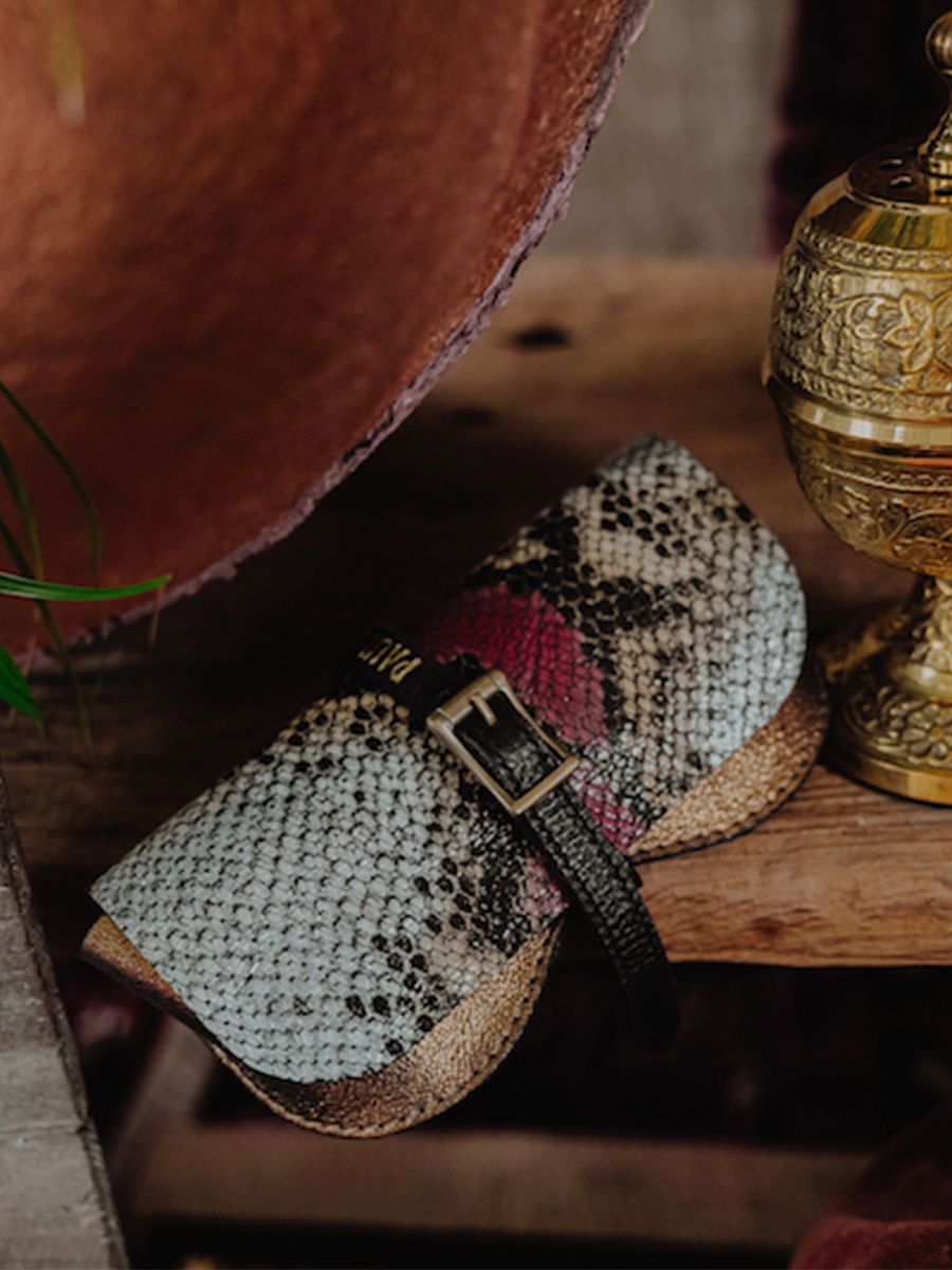 foto-vista-frontale-custodia-per-occhiali-custodia-per-occhiali-byzance-paul-marius-m49-byz