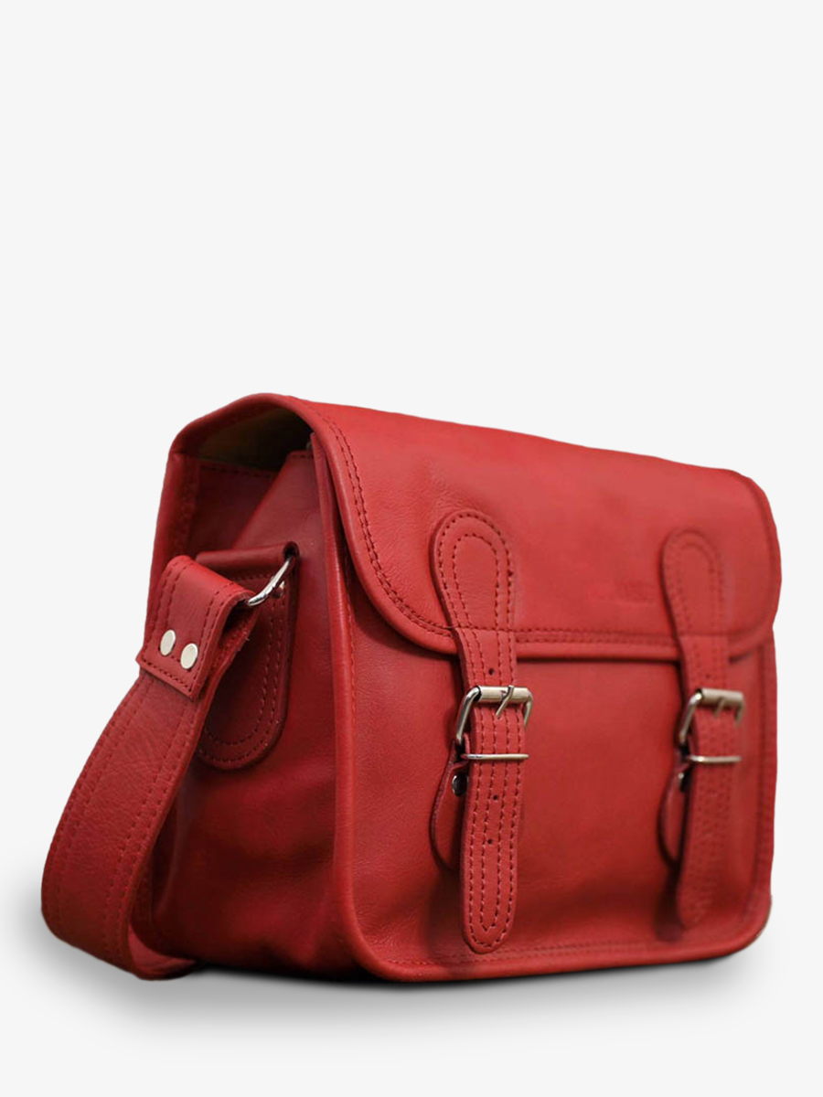 foto-vista-laterale-borsa-a-tramoggia-in-pelle-da-donna-rossa-lasacoche-s-rosso-carminio-paul-marius-m02s10-r