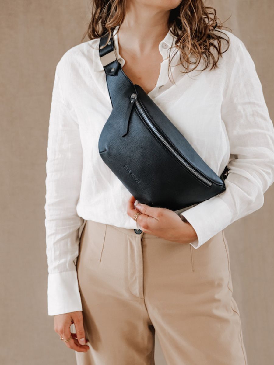 foto-materiale-marsupio-in-pelle-nera-labanane-nera-paul-marius-m503-b