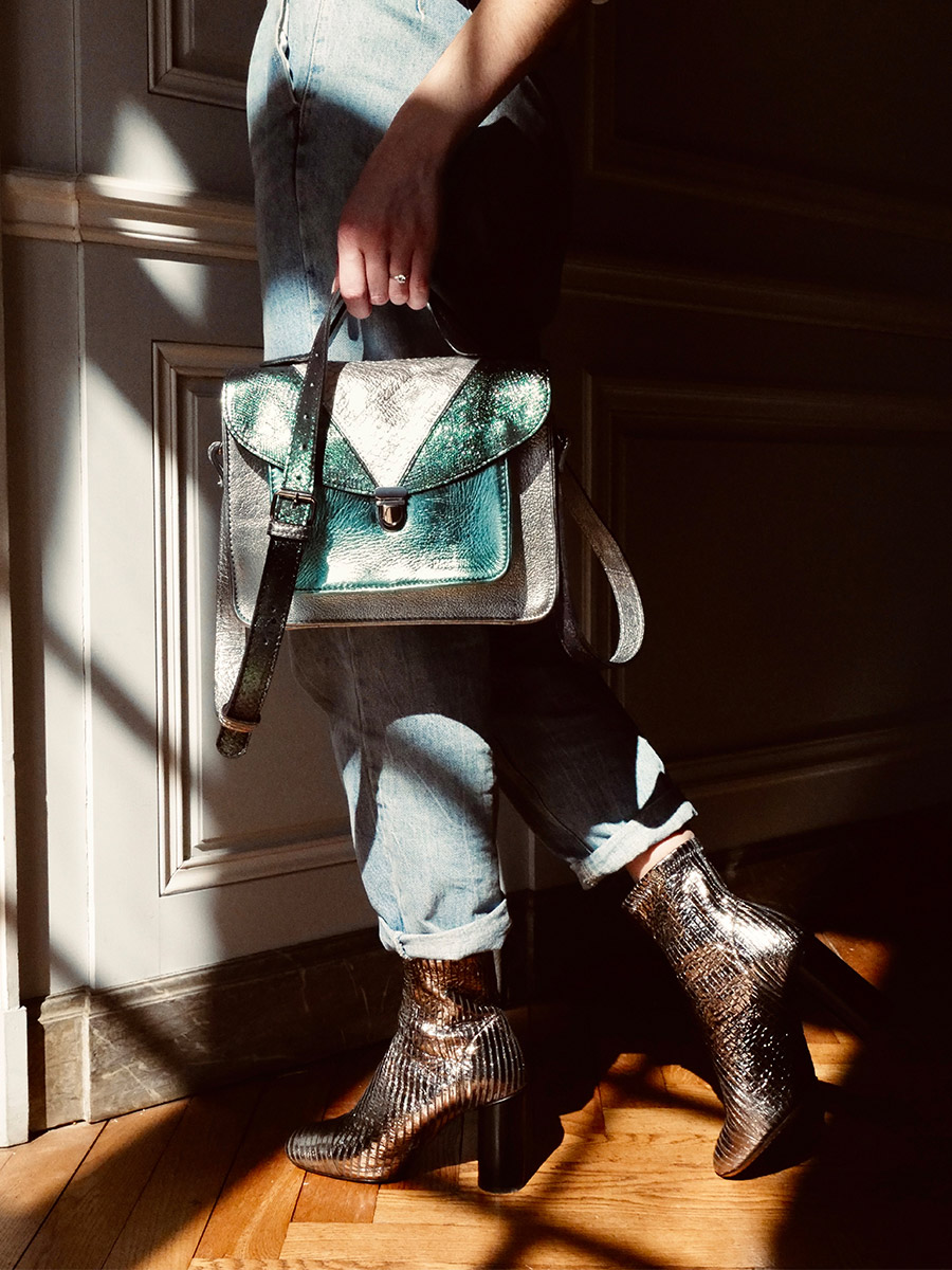 foto-portafoglio-borsa-a-tramonto-in-pelle-donna-blu-bianco-mademoiselle-george-chimere-polaire-paul-marius-w05-ch-s-blu